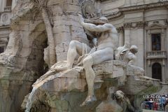Roma - fontana dei fiumi piazza navona 5