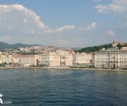 Trieste vista dal mare