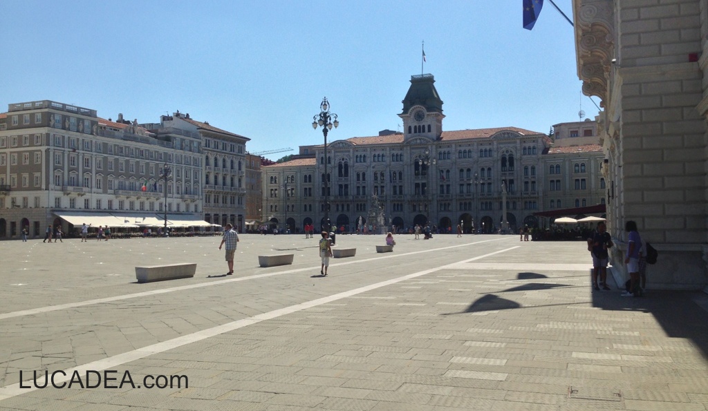 La bella e famosa piazza Unità d’Italia a Trieste