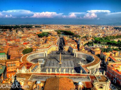 Piazza San Pietro a Roma vista dall'alto