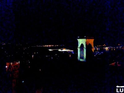 Panoramica di Istambul in notturna