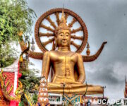 Il Buddha gigante dell'isola di Koh Sumui in Thailandia