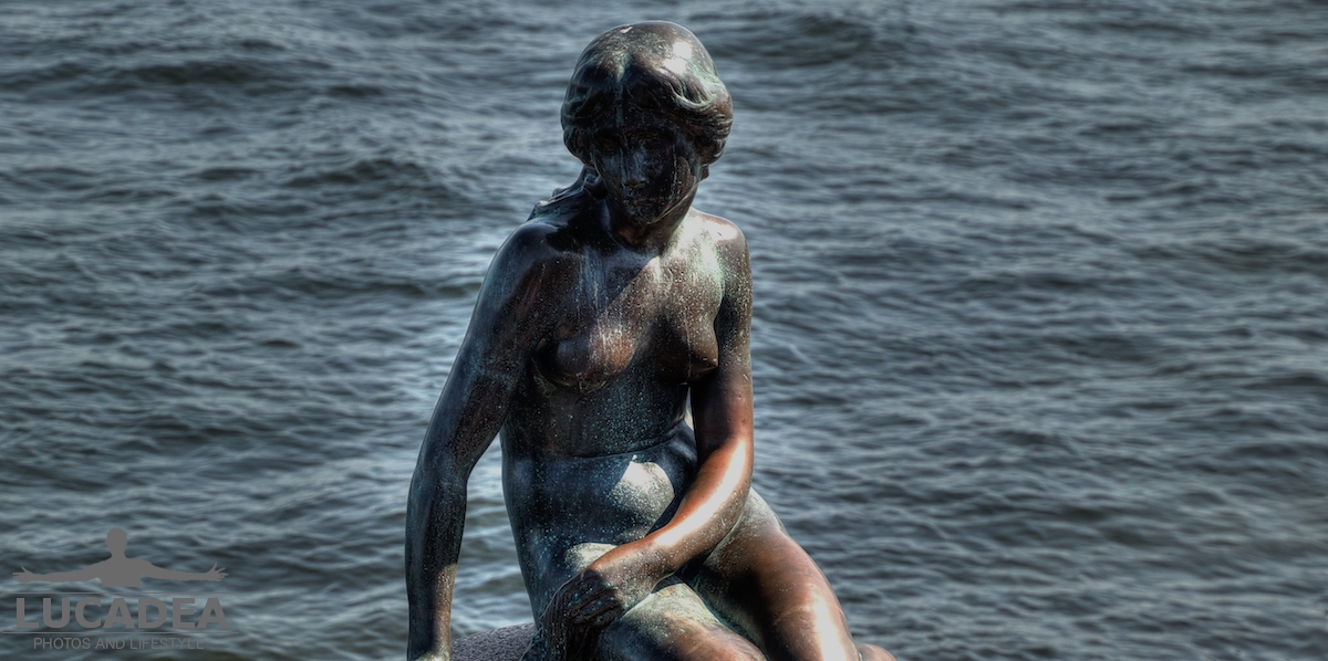 La statua della Sirenetta a Copenhagen