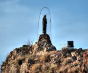 La statua della Madonna du Ma a Framura
