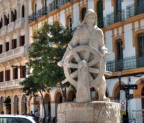 Statua del marinaio ad Ibiza