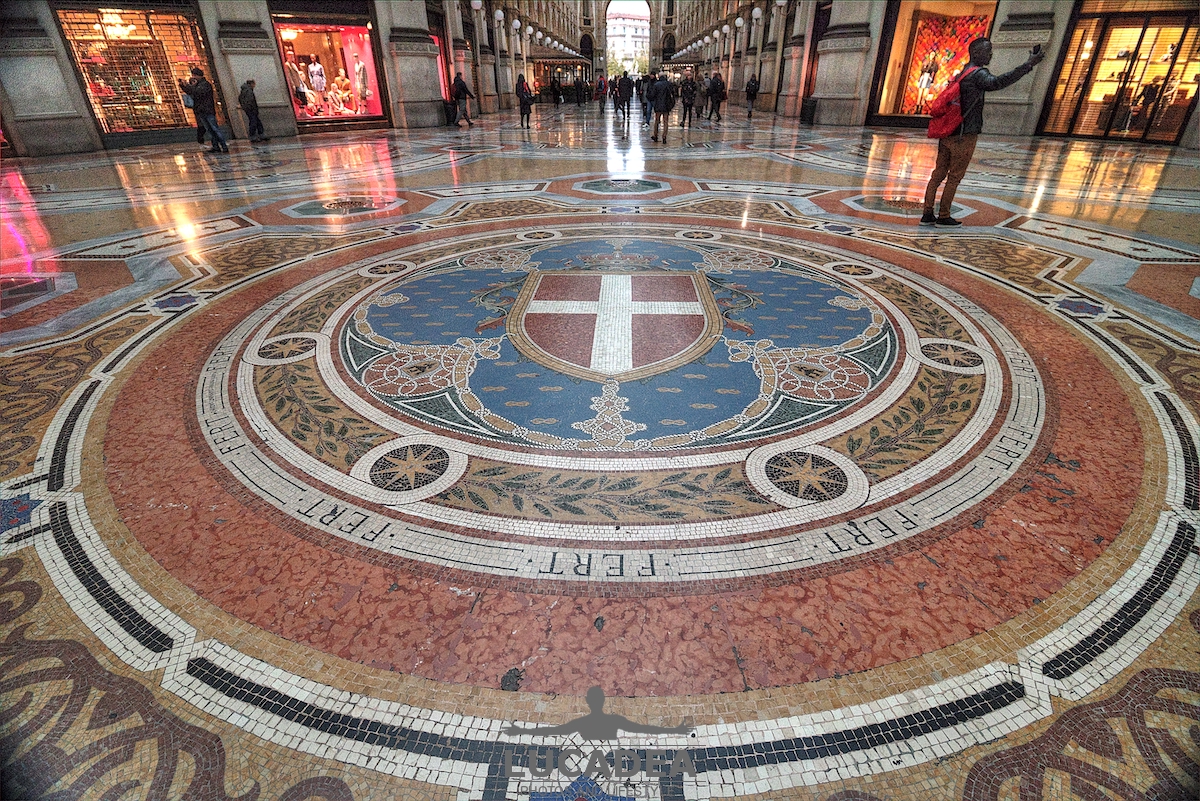 Il pavimento della Galleria di Milano
