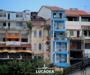Le case colorate al Pelourinho a Salvador in Brasile