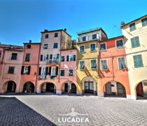Piazza Fieschi a Varese Ligure