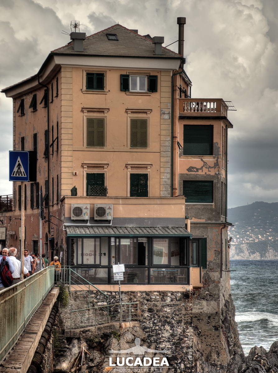 Casa sul mare verso Genova Nervi