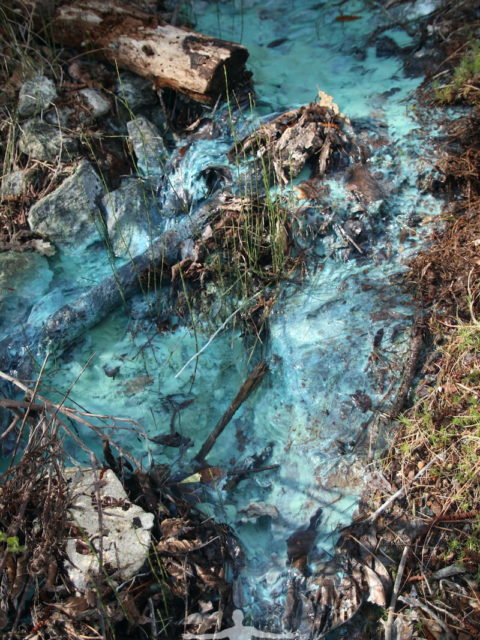Le acque verderame delle miniere di Libiola