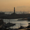 La Lanterna di Genova al tramonto in controluce