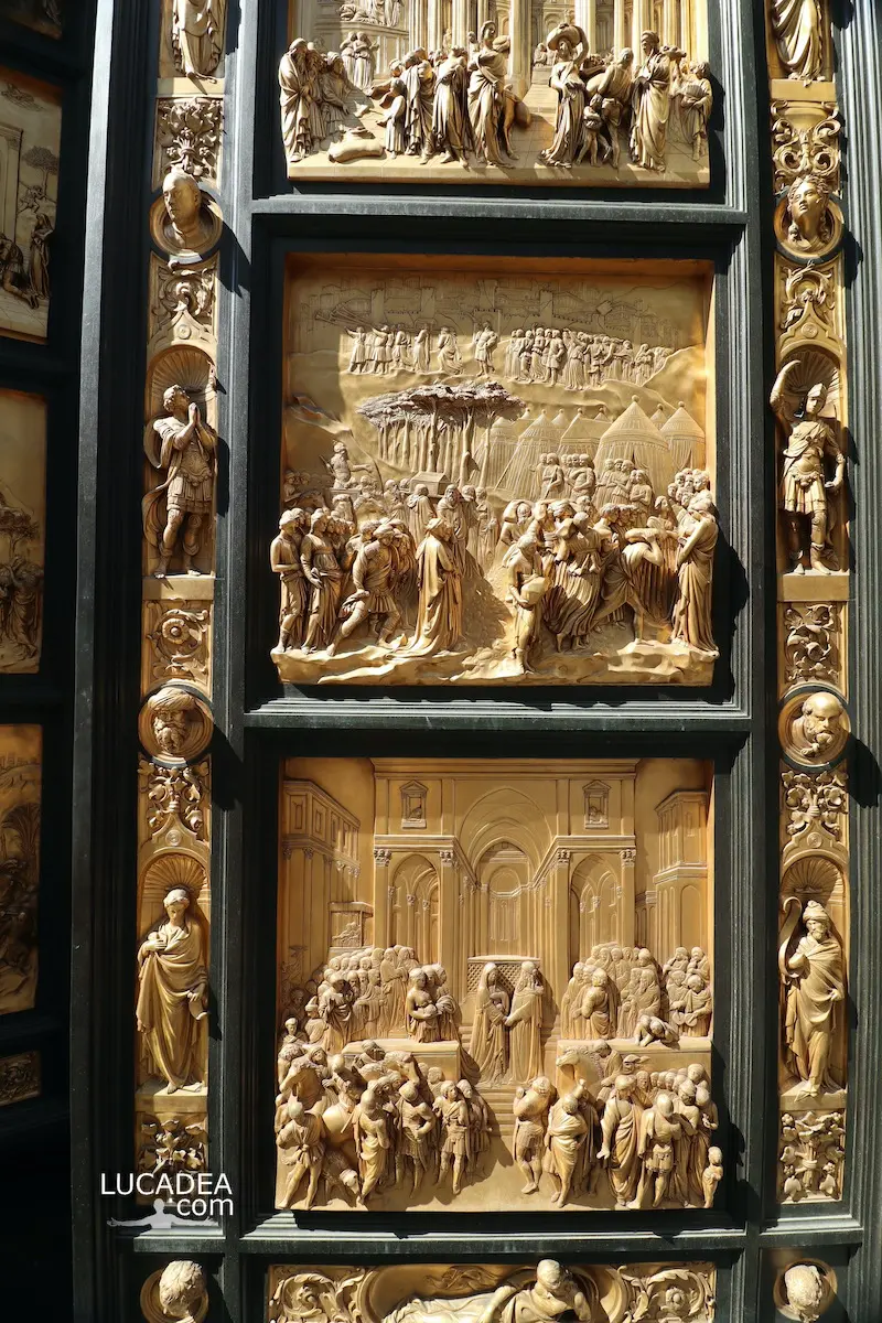 Particolari del Portale del Battistero di Firenze