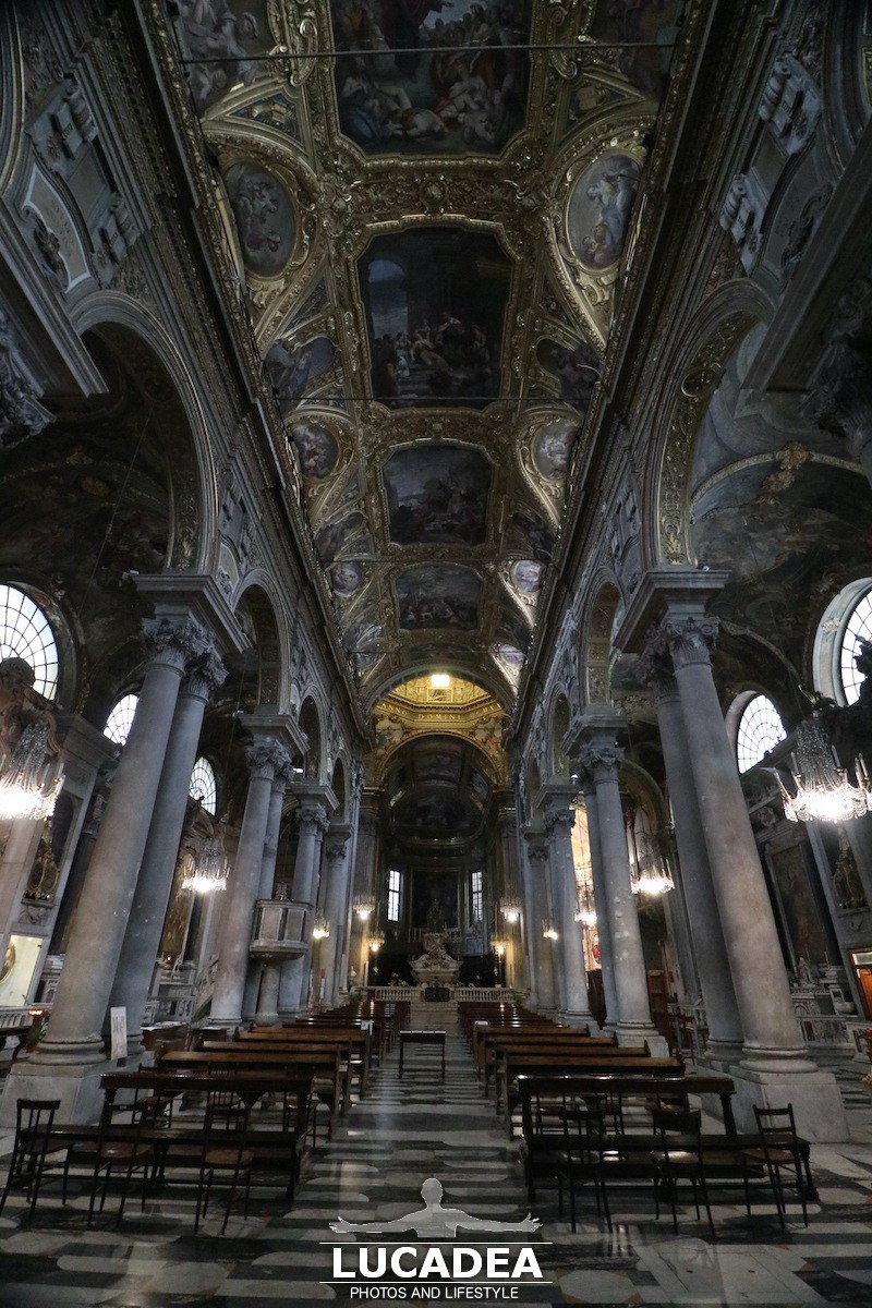 La Basilica di Santa Maria delle Vigne, tutte le foto