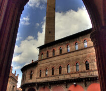 La Torre degli Asinelli a Bologna