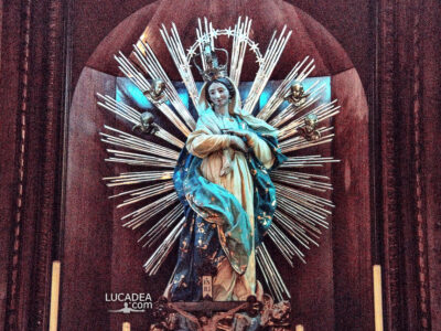 La statua della Madonna Immacolata della chiesa dei Cappuccini a Sestri Levante