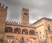 Il bel Palazzo Re Enzo a Bologna
