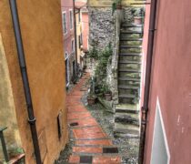 Una creuza del Borgo di Tellaro in provincia di La Spezia