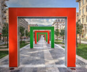L'installazione di Daniel Buren in piazza Verdi alla Spezia