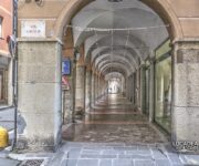 I portici di via Nuova Italia a Lavagna
