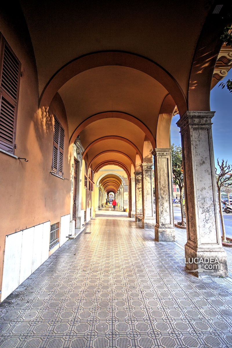 I portici moderni di Corso Assarotti a Chiavari 
