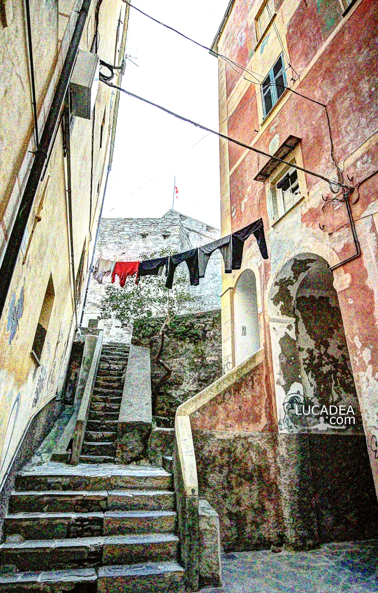 Uno scorcio di Camogli, il bel borgo marinaro in Liguria