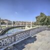 Le statue e il piccolo canale di Prato della Valle a Padova