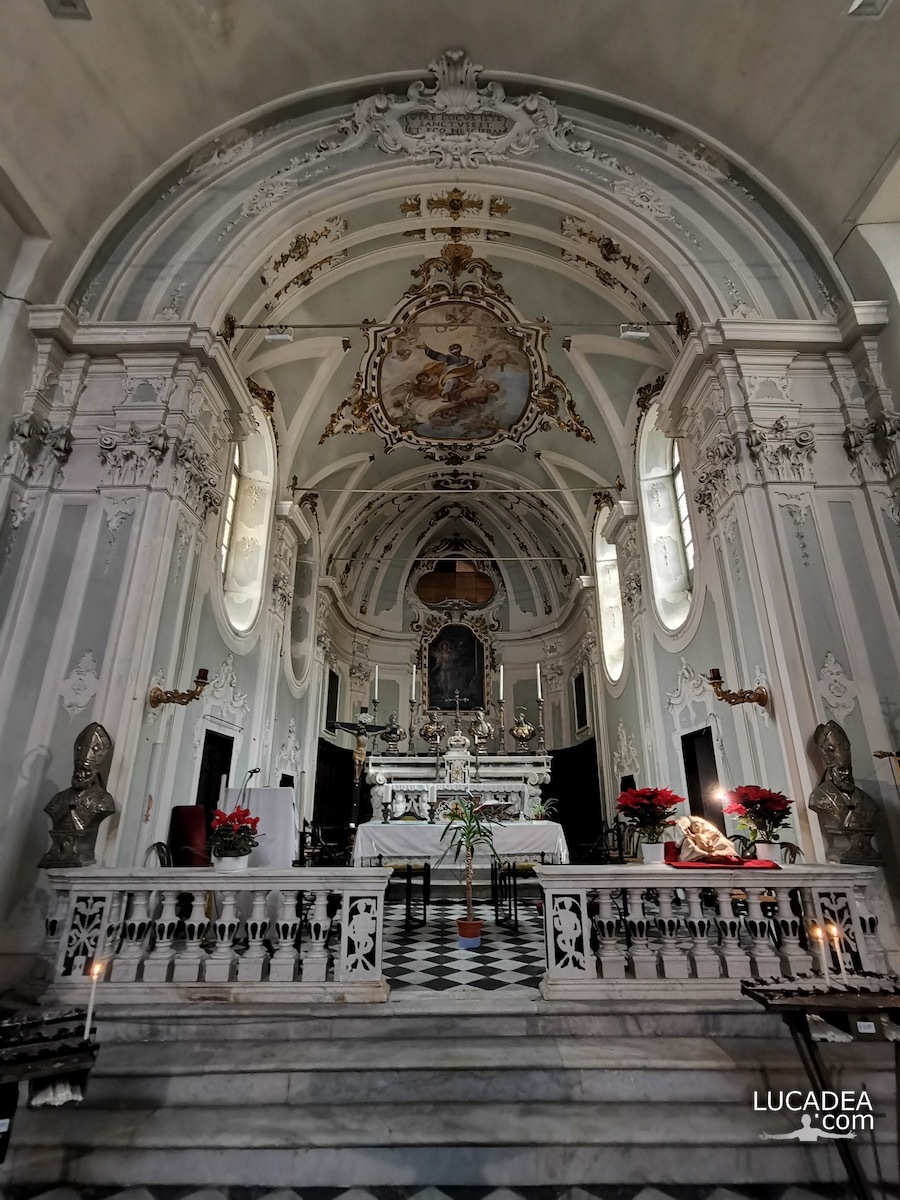 La chiesa di San Pietro in Vincoli a Sestri Levante
