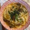 Ricetta Vietnamita zuppa di manzo e maiale con udon