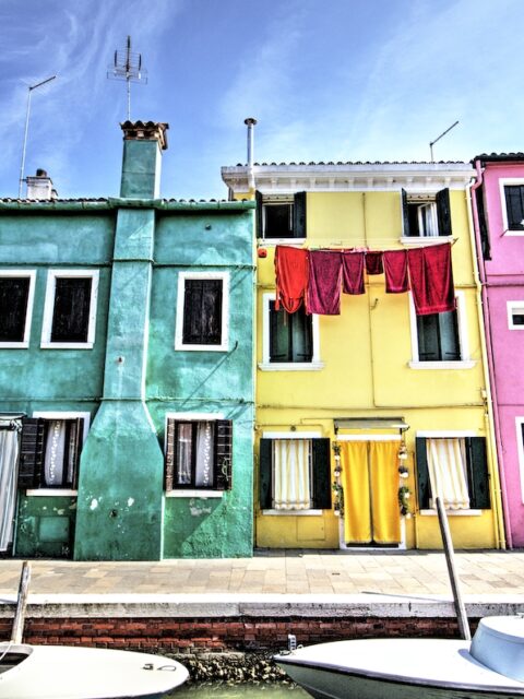 Le splendide e famose case colorate di Burano vicino a venezia