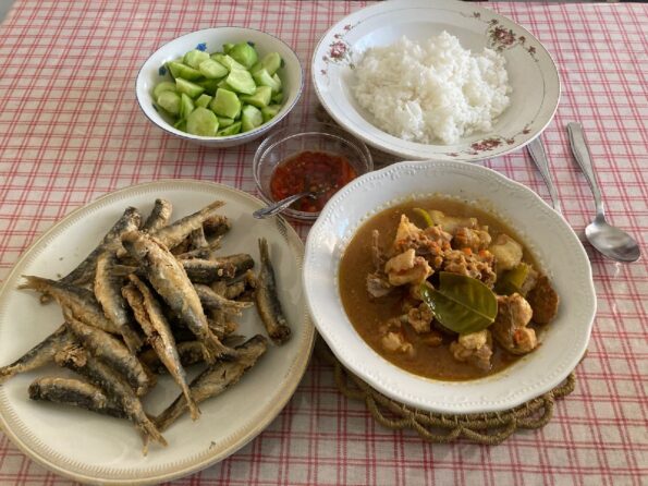 Ricetta Thailandese: pollo thai al curry piccante