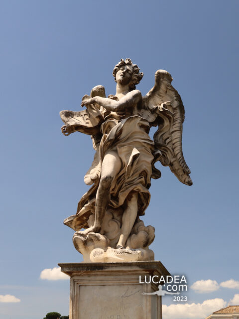 Un paio di statue del Ponte Sant'Angelo a Roma