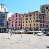 I palazzi che si affacciano sul porto in piazza Caricamento a Genova