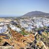 La vista sul borgo di Thira nell'isola greca di Santorini