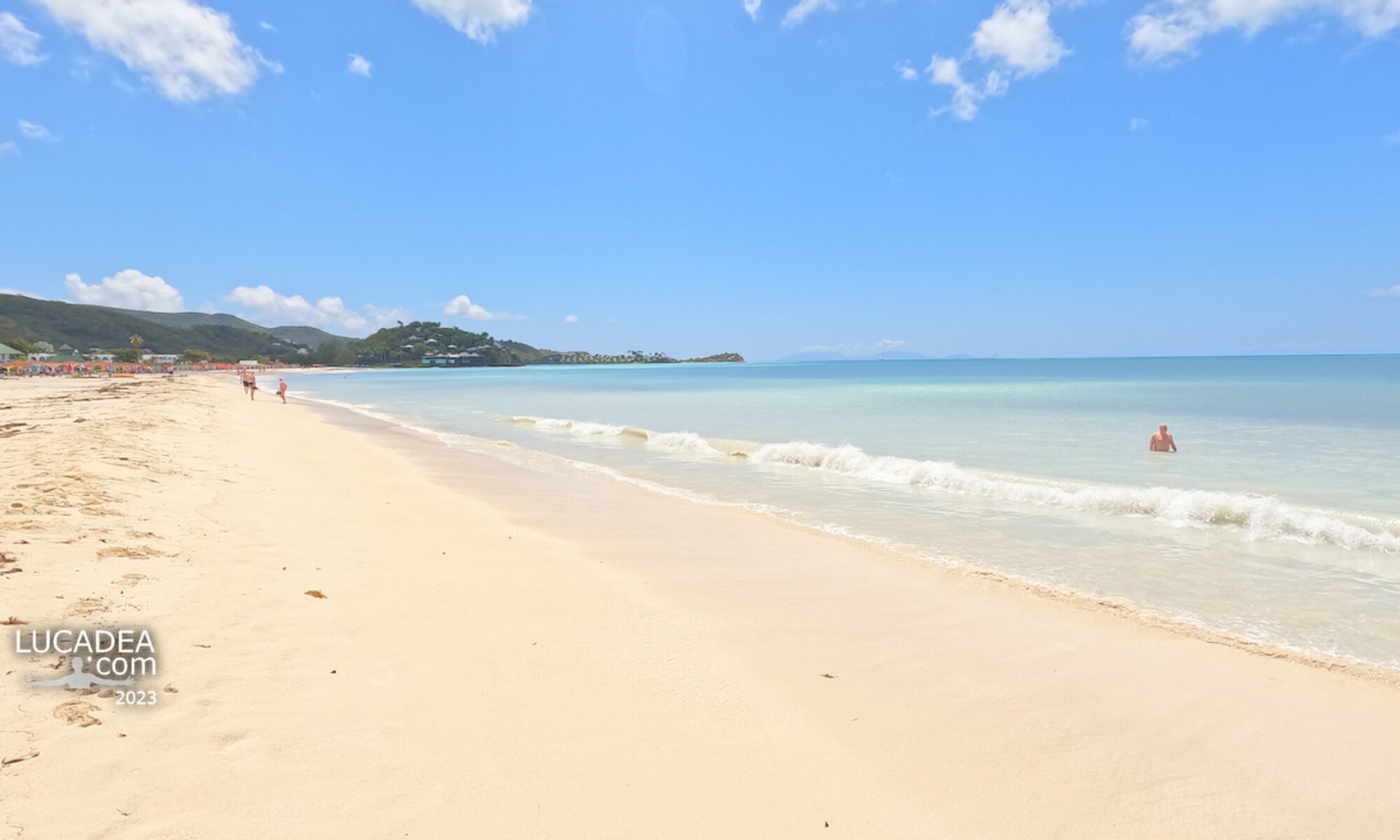 Spiagge da sogno: la bellissima Jolly Beach ad Antigua
