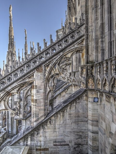 Le guglie del Duomo di Milano: icone di eleganza e storia