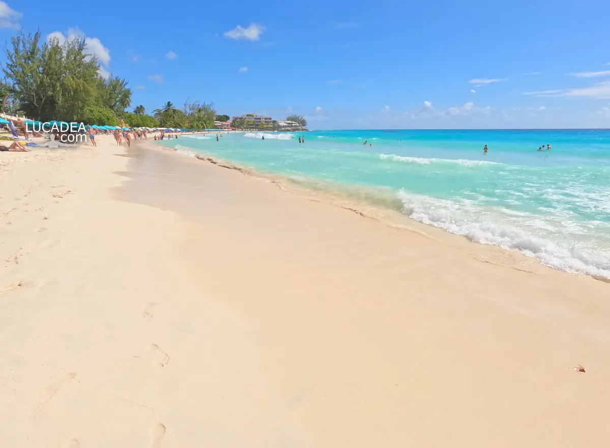 Spiagge da sogno: Accra Beach alle Barbados