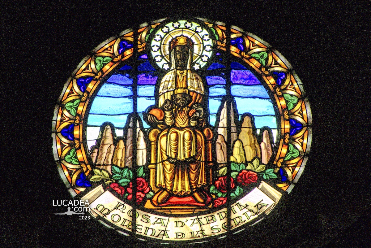 Il rosone della chiesa gotica di San Jaume a Barcellona