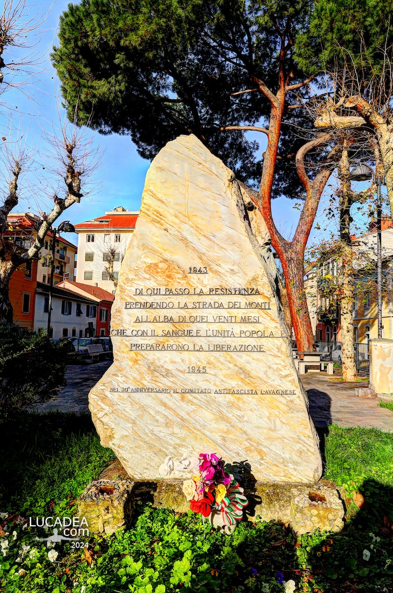 Il monumento dedicato ai partigiani a Lavagna