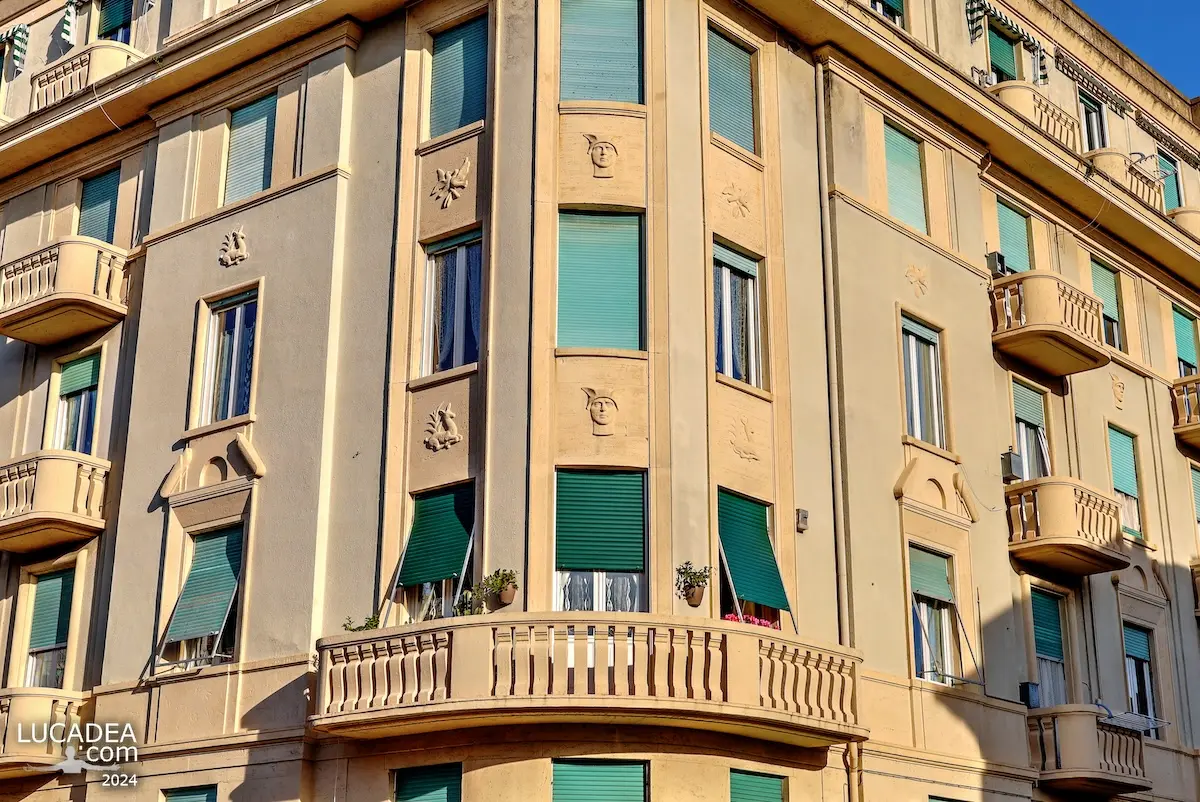 Un bel palazzo in corso Buenos Aires a Lavagna
