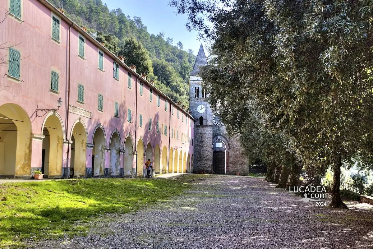 Il Santuario di Nostra Signora di Soviore sulle alture di Monterosso