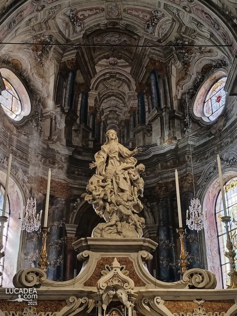La statua marmorea dell’Assunta a Sestri Levante