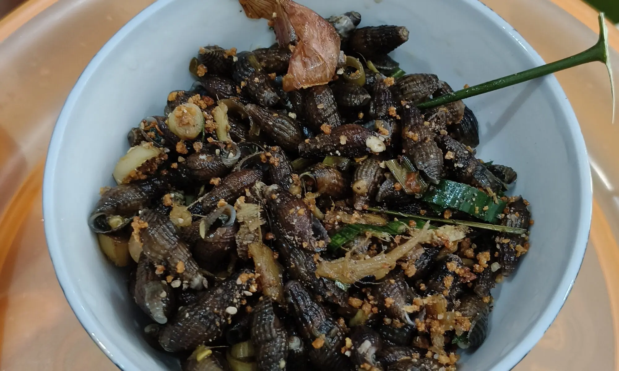 Ốc Lể: le piccole lumache di mare da sgranocchiare
